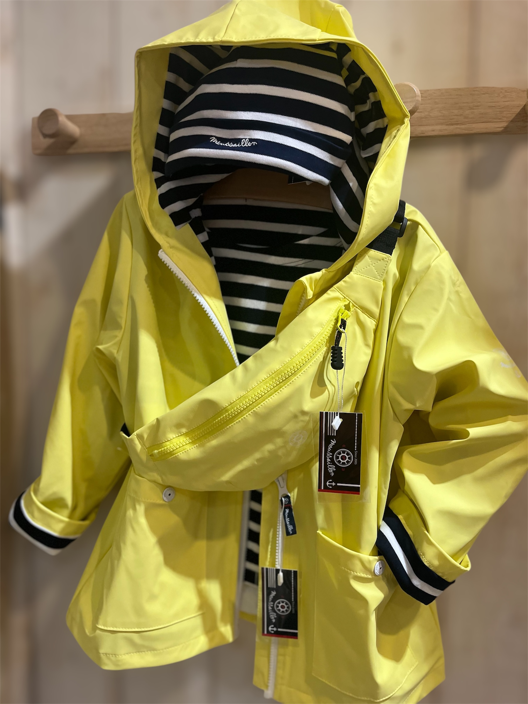 Coupe vent aspect ciré • Unisexe • « Moussaillon « du 2 au 8 ans