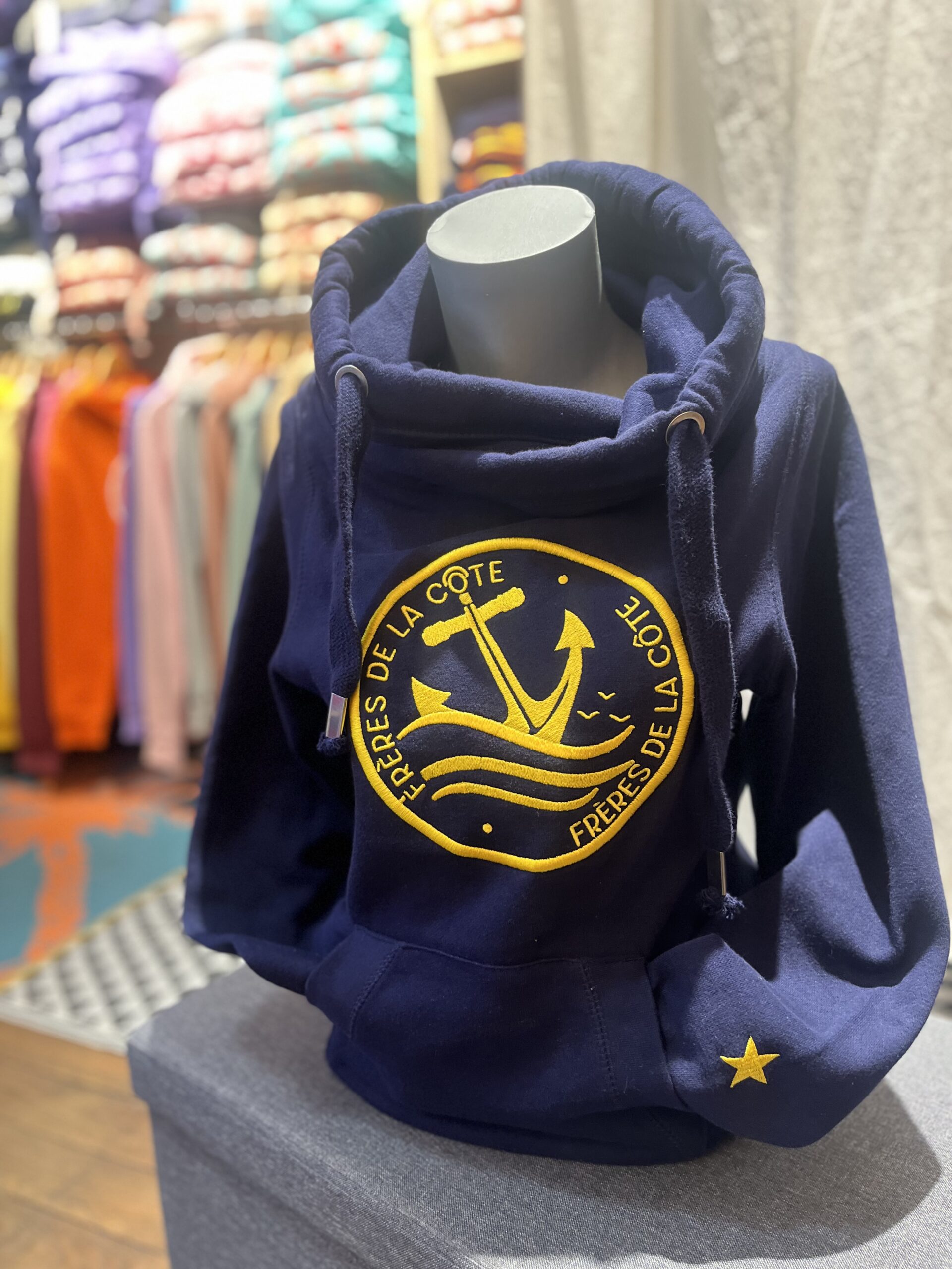Sweat Le Bosco ®Frères de la Côte ⭑BY MARINE • Navy brodé Jaune•du XS au XXL – Image 3